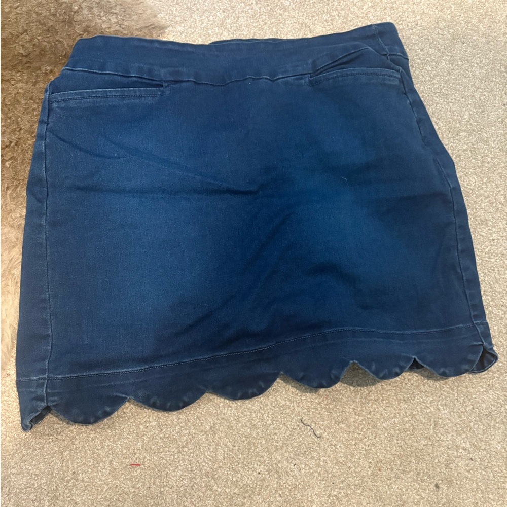 Lulu B denim scalloped skirt.